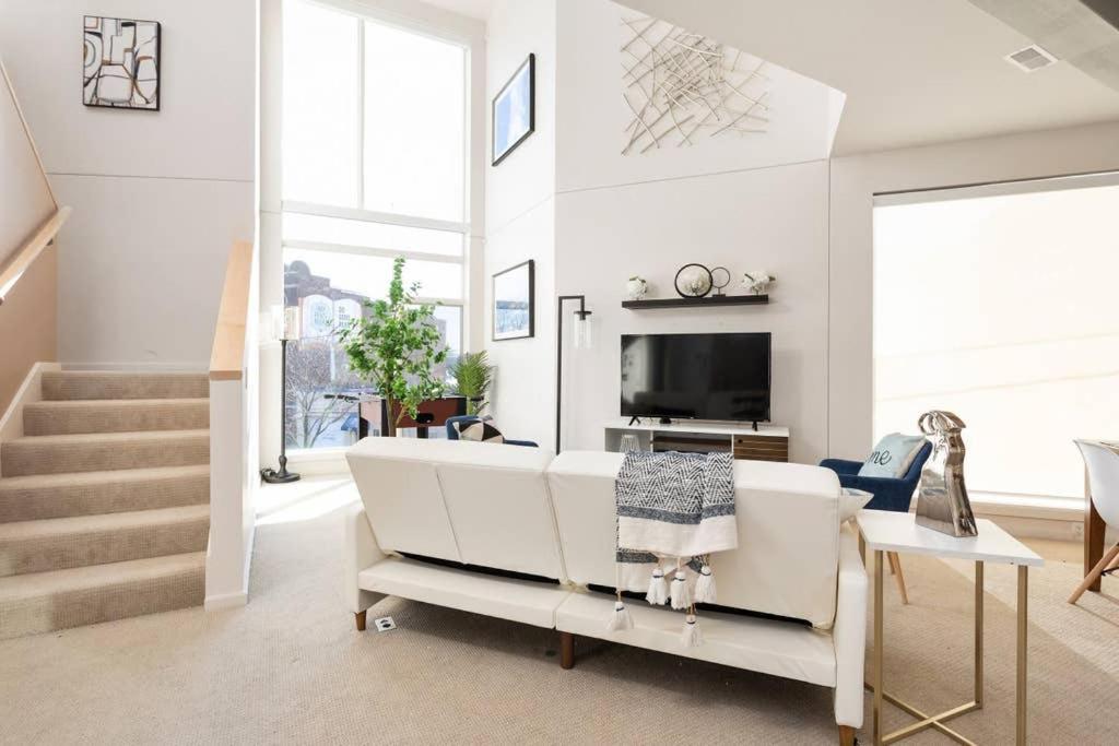 Upscale 3Br Penthouse By Cozysuites Indianapolis Eksteriør bilde