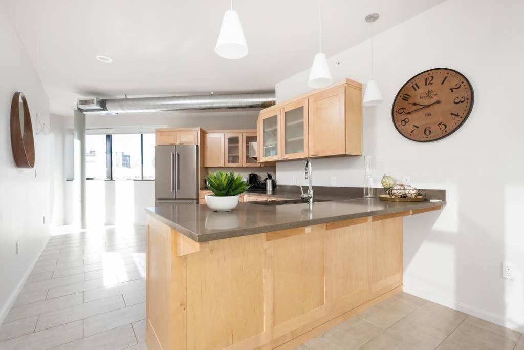 Upscale 3Br Penthouse By Cozysuites Indianapolis Eksteriør bilde